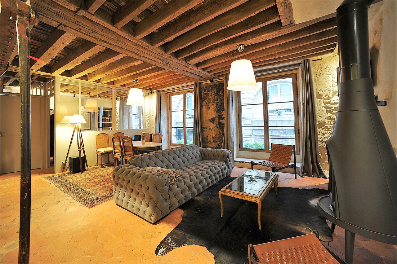 Beautiful Apartment In Historical Marais Paris Eksteriør bilde