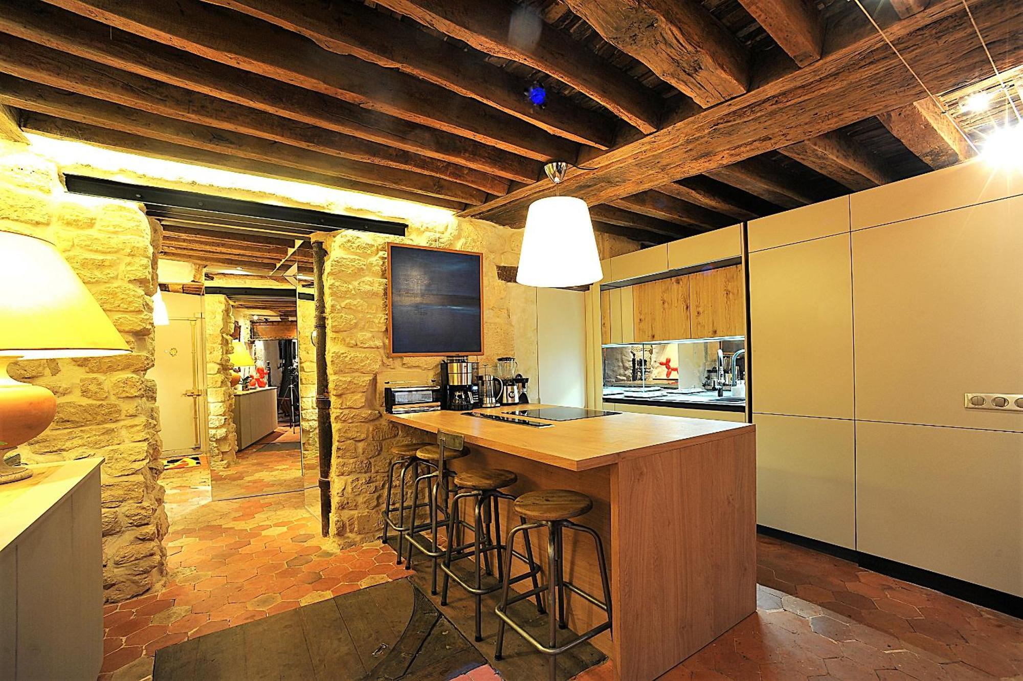 Beautiful Apartment In Historical Marais Paris Eksteriør bilde