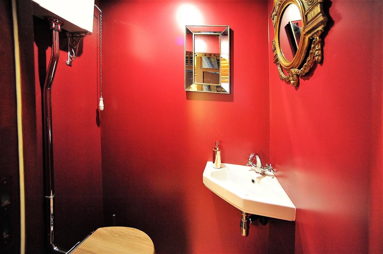Beautiful Apartment In Historical Marais Paris Eksteriør bilde