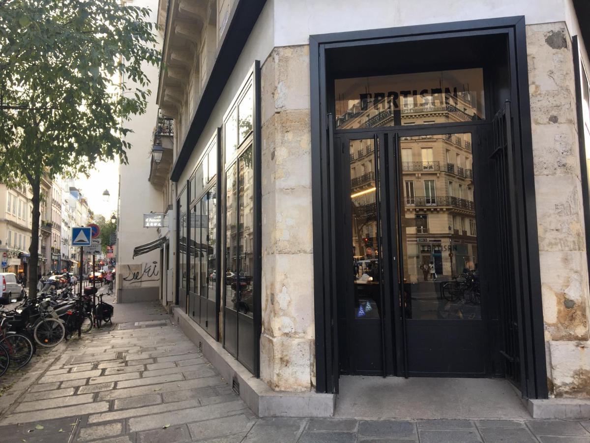 Beautiful Apartment In Historical Marais Paris Eksteriør bilde